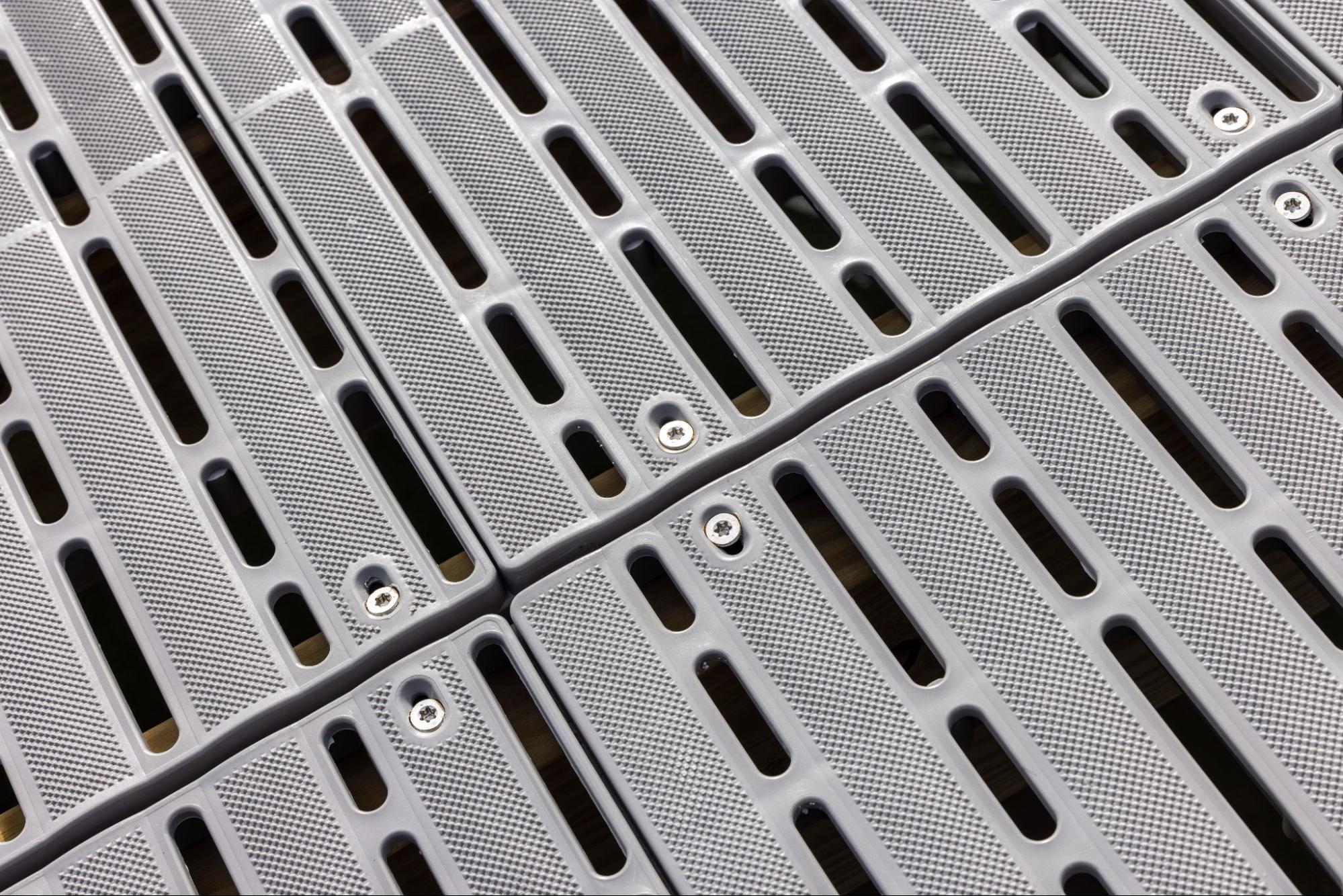 An up close image of a polypropylene deck.
